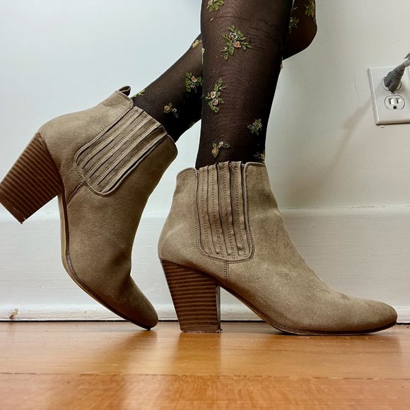 Suede Ankle Bootie - Wooden Heel + Leather Stitching Details - Picture 3 of 3